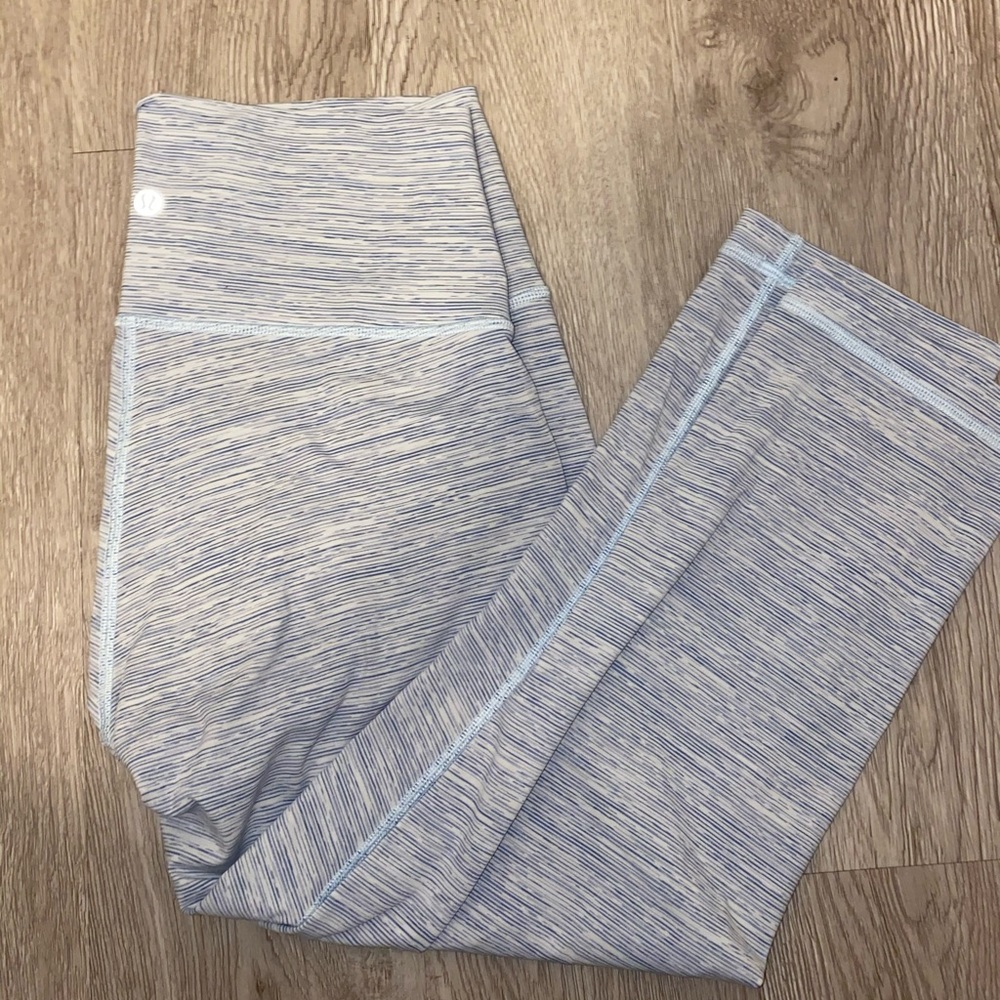 Cropped Align Lulu leggings!!